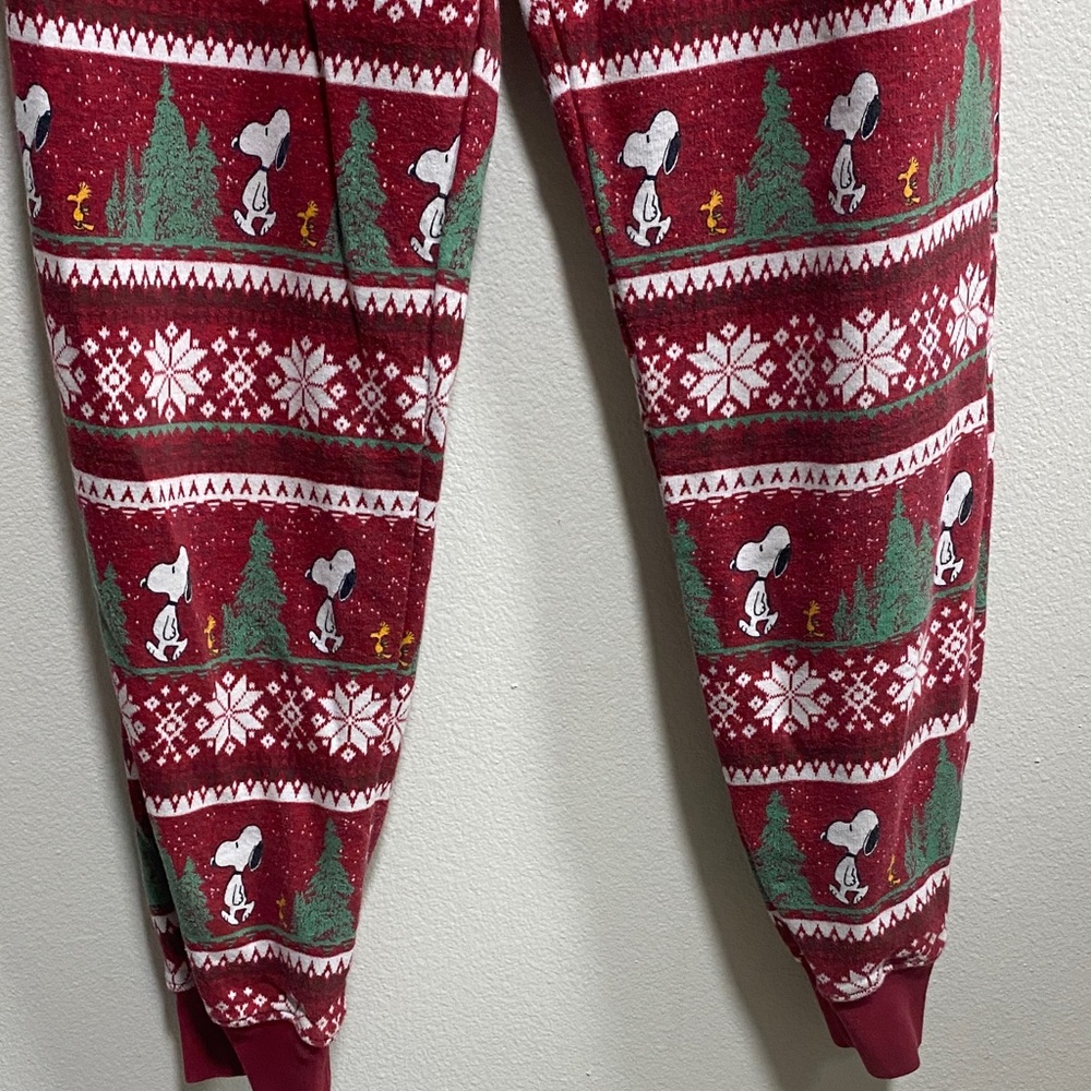 American Eagle x Peanuts Red Snoopy Christmas Jogger Sweat Pants M Fair Isle - Picture 6 of 11